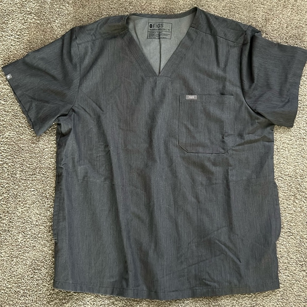 Figs men's XL scrub top